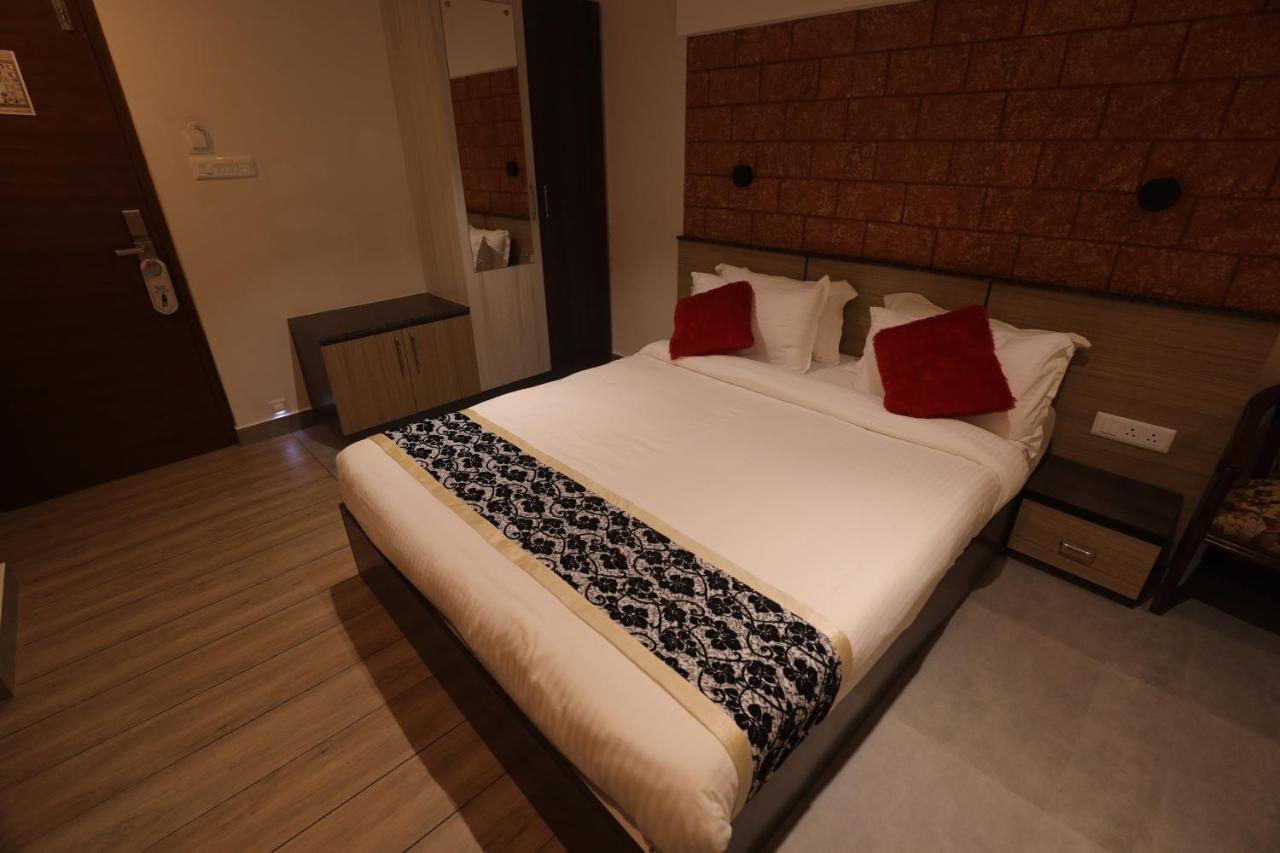 Bhavanam Regency Guruvayoor Guruvāyūr Esterno foto